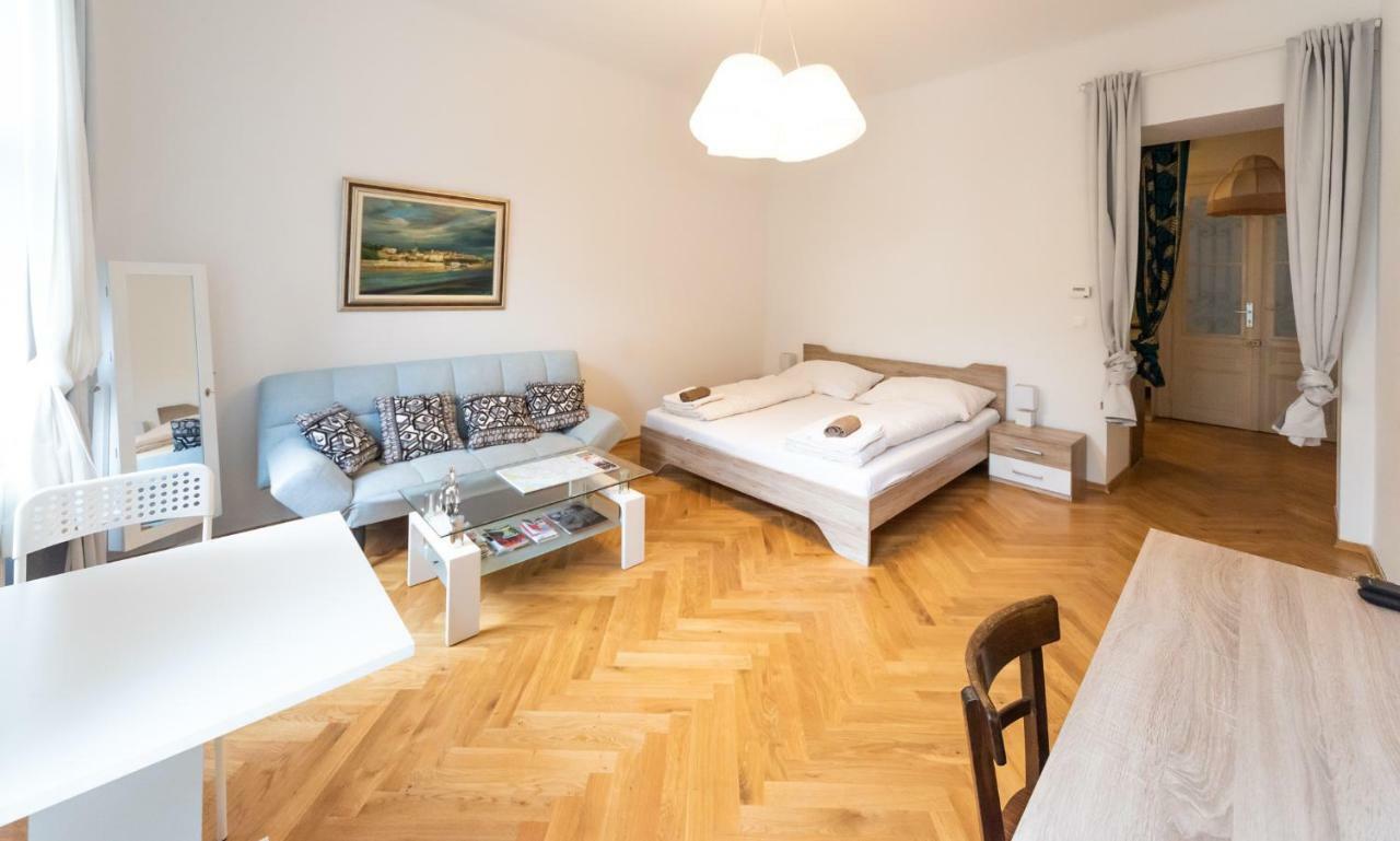 Prater Studio Next Fair, Un, Wu And City Center Apartamento Viena Exterior foto