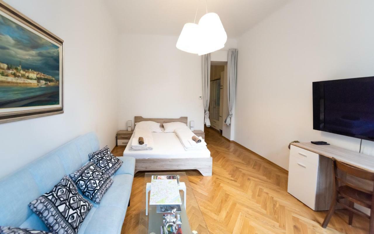 Prater Studio Next Fair, Un, Wu And City Center Apartamento Viena Exterior foto